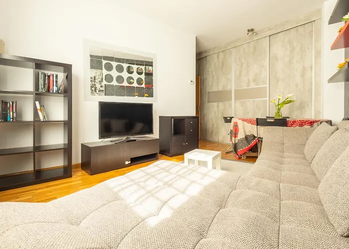 Solares Centro Entrambasaguas (Entrambasaguas)